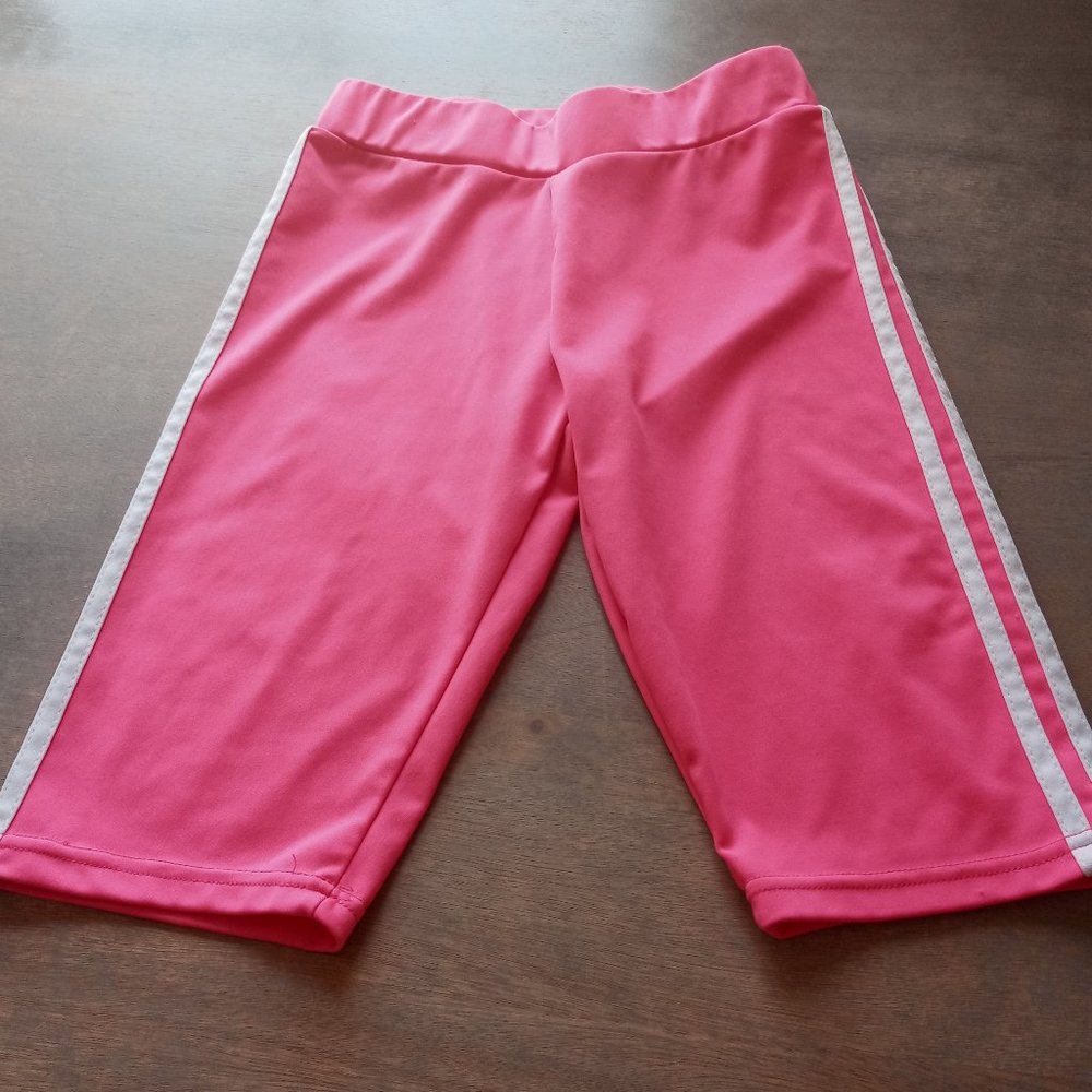 Buzz Pink With White Stripes Comprise Shorts For Woman Size M